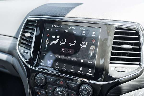 2021 Jeep Grand Cherokee Night Eagle WK