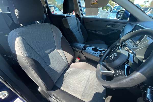 2024 Nissan X-TRAIL ST T33