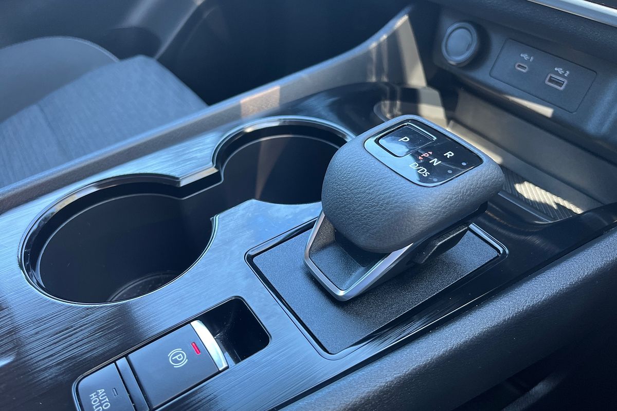 2024 Nissan X-TRAIL ST T33