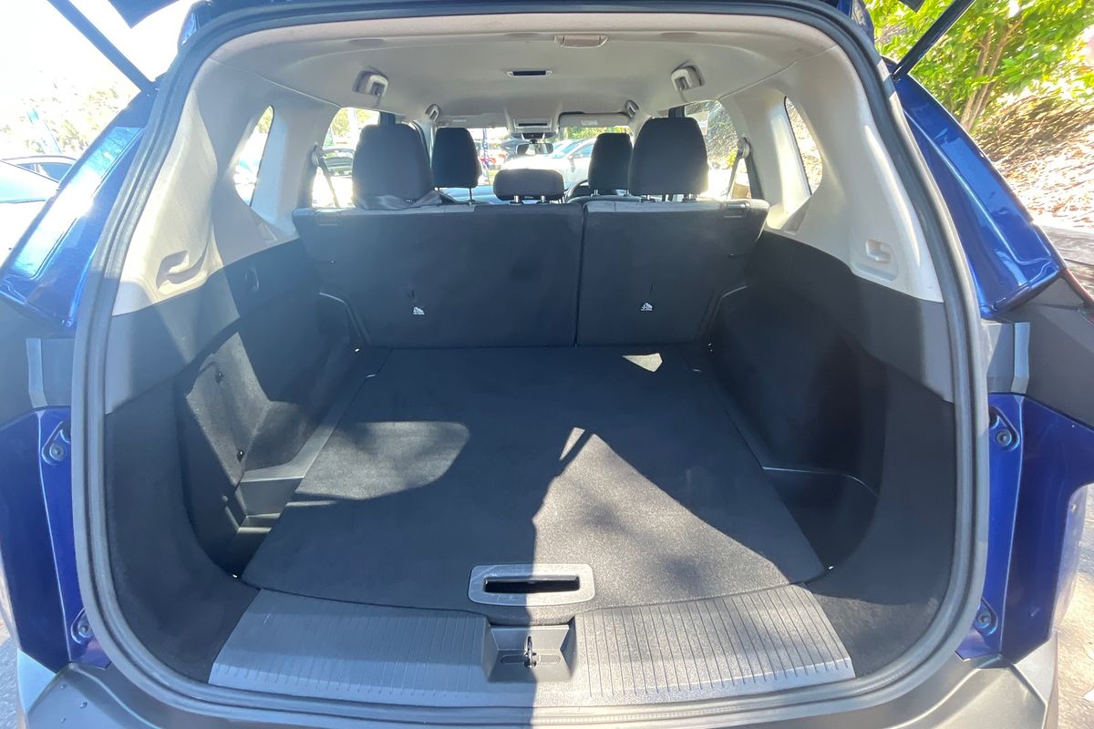 2024 Nissan X-TRAIL ST T33