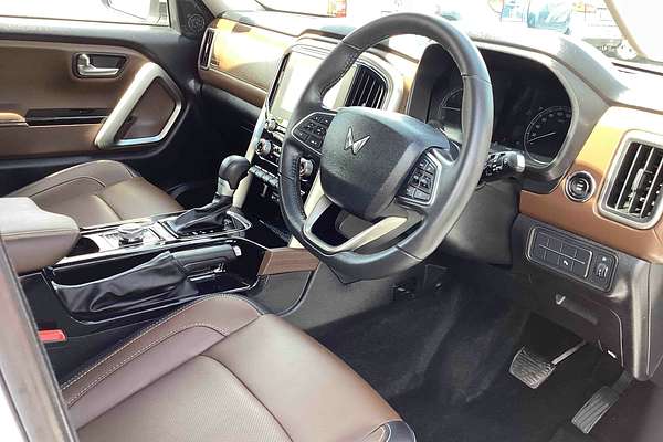 2024 Mahindra Scorpio Z8L