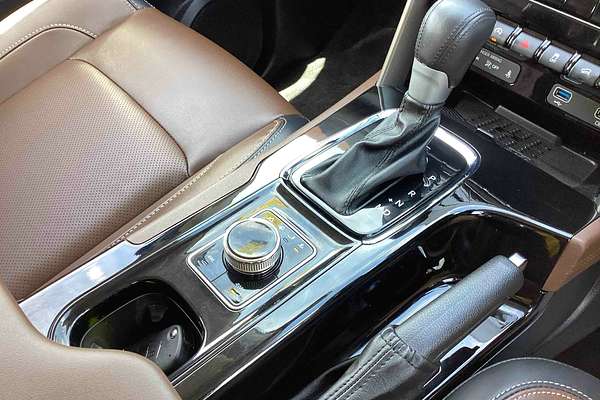 2024 Mahindra Scorpio Z8L