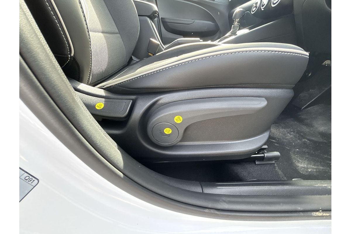 2025 Hyundai Venue Active QX.V5