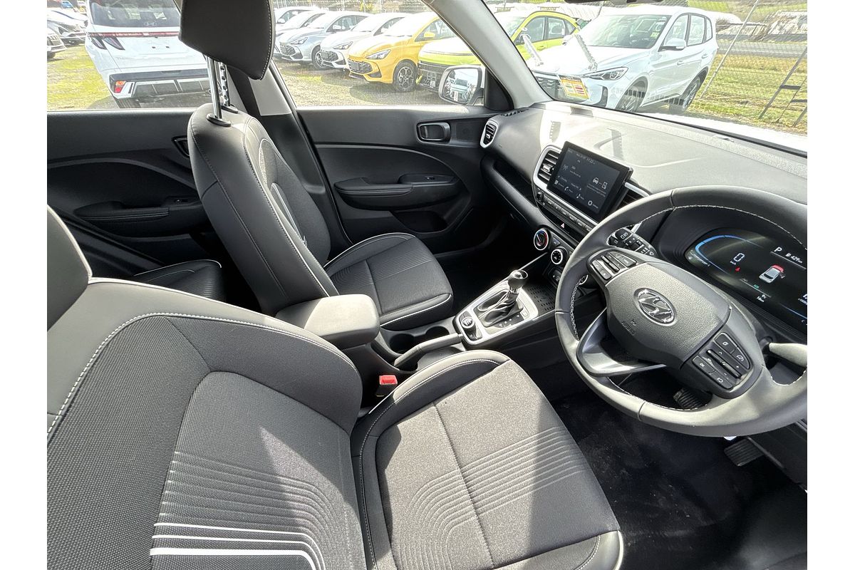 2025 Hyundai Venue Active QX.V5