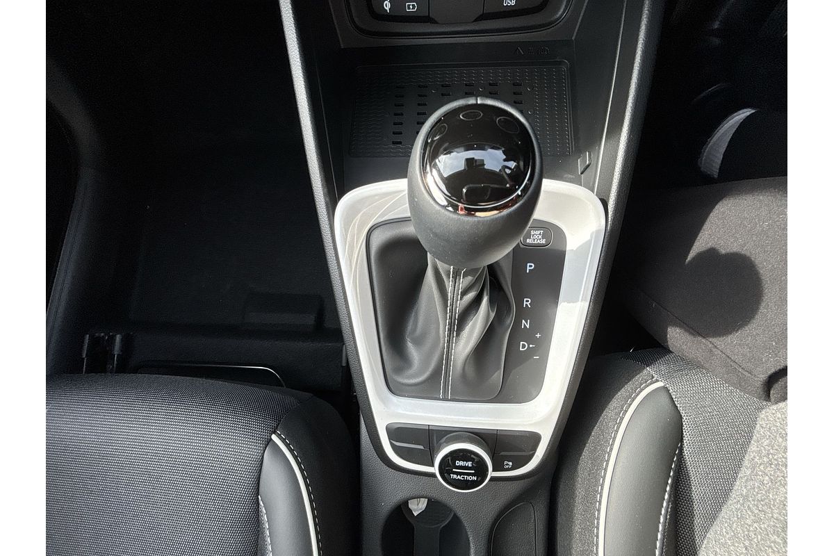 2025 Hyundai Venue Active QX.V5