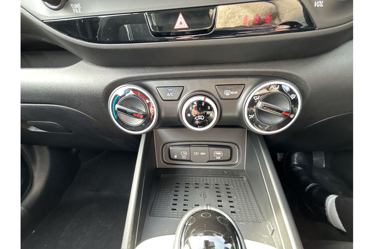 2025 Hyundai Venue Active QX.V5