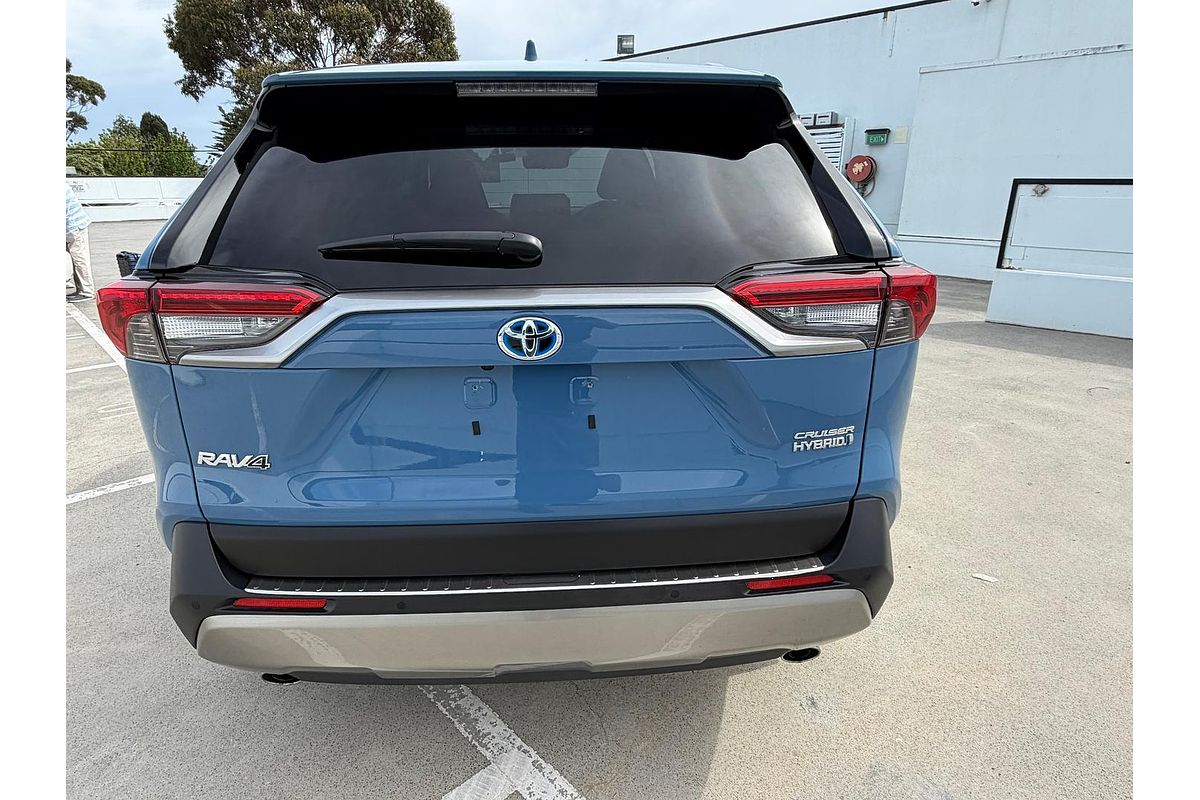 2024 Toyota RAV4 Cruiser AXAH54R