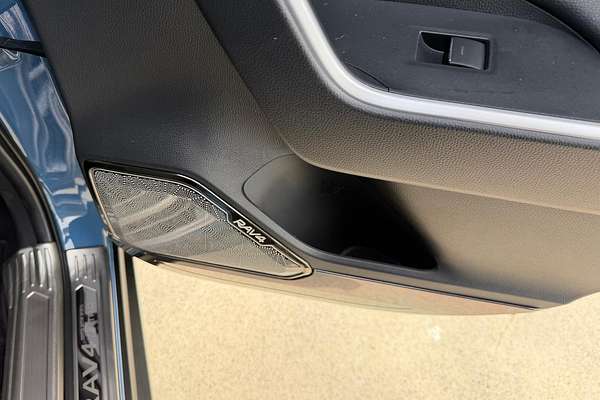 2024 Toyota RAV4 Cruiser AXAH54R