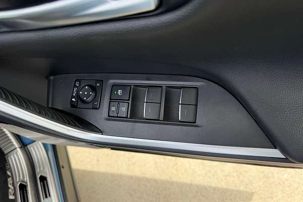 2024 Toyota RAV4 Cruiser AXAH54R