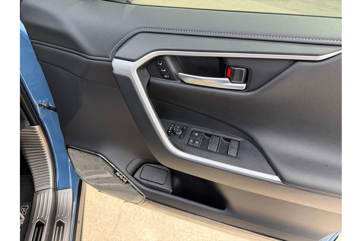 2024 Toyota RAV4 Cruiser AXAH54R