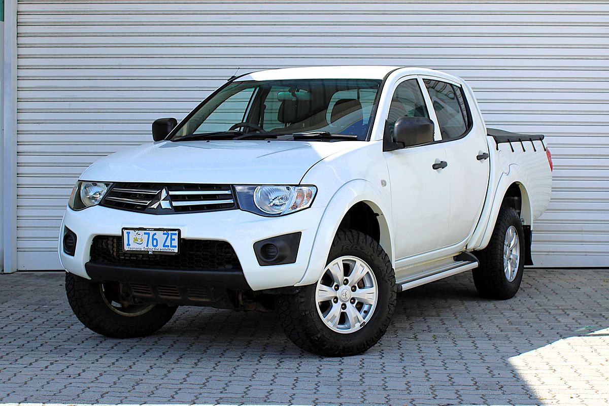 2014 Mitsubishi Triton GLX MN 4X4