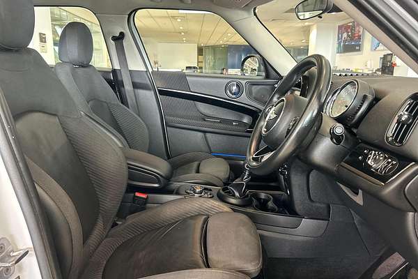 2017 MINI Countryman Cooper F60