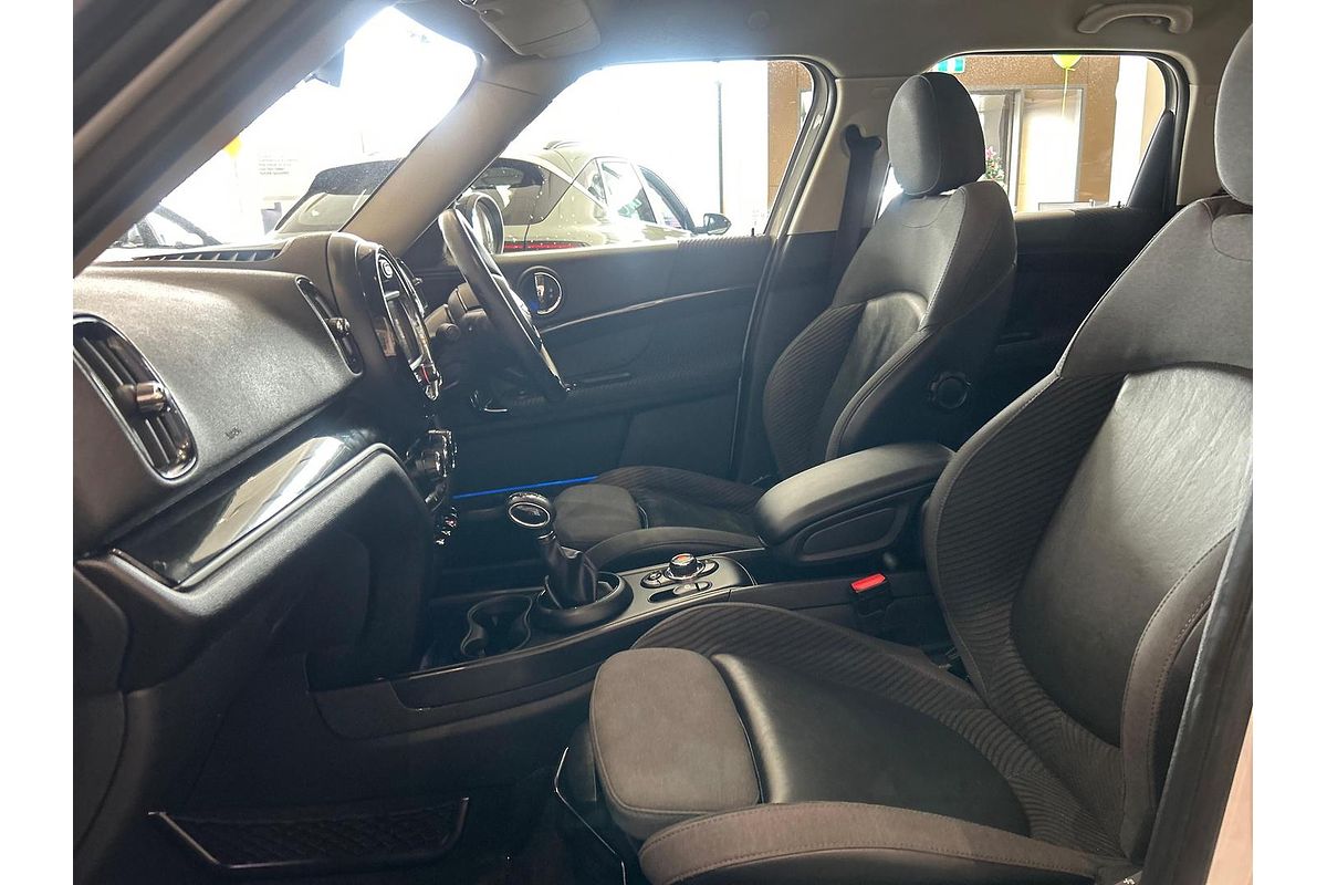 2017 MINI Countryman Cooper F60