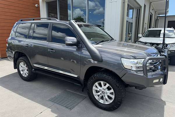 2016 Toyota Landcruiser Sahara VDJ200R