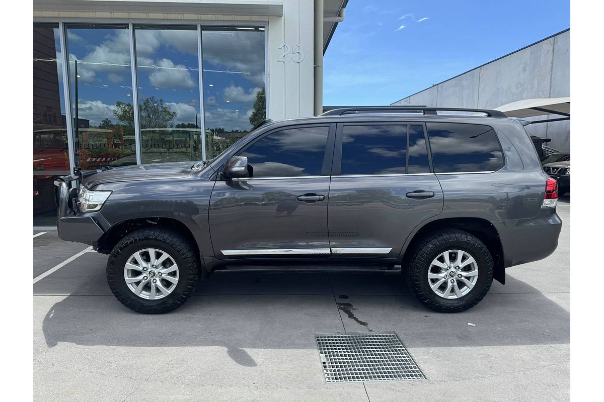 2016 Toyota Landcruiser Sahara VDJ200R
