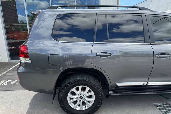 2016 Toyota Landcruiser Sahara VDJ200R