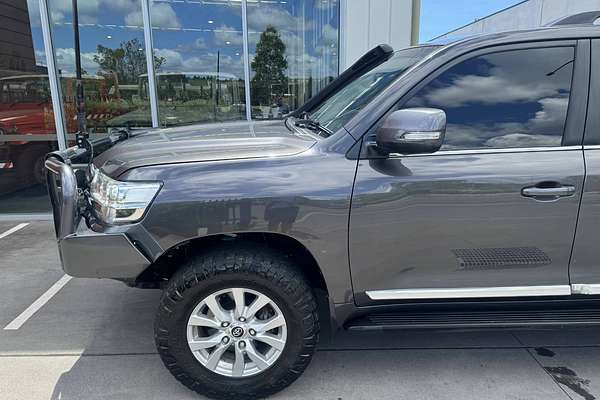 2016 Toyota Landcruiser Sahara VDJ200R