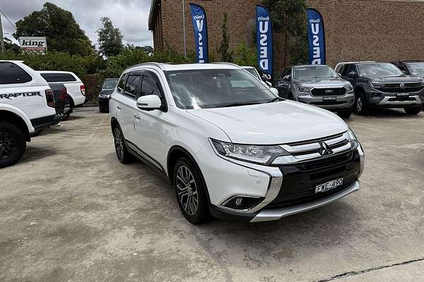 2017 Mitsubishi Outlander Exceed ZK