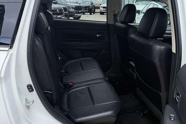 2017 Mitsubishi Outlander Exceed ZK