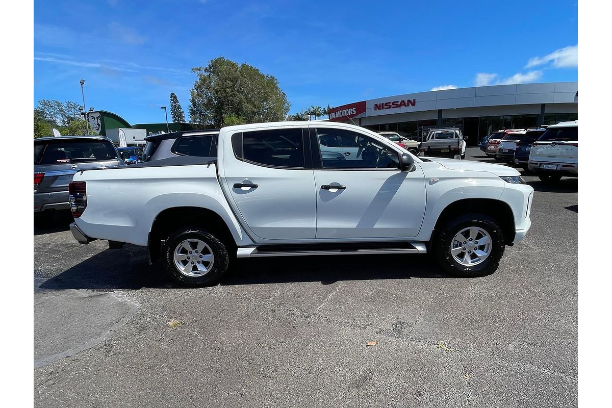 2022 Mitsubishi Triton GLX+ MR 4X4