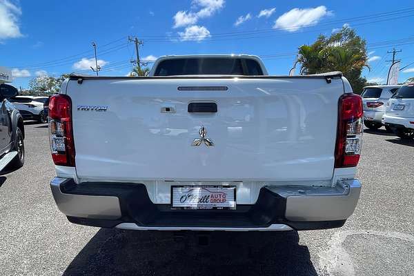 2022 Mitsubishi Triton GLX+ MR 4X4