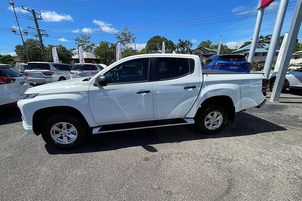 2022 Mitsubishi Triton GLX+ MR 4X4