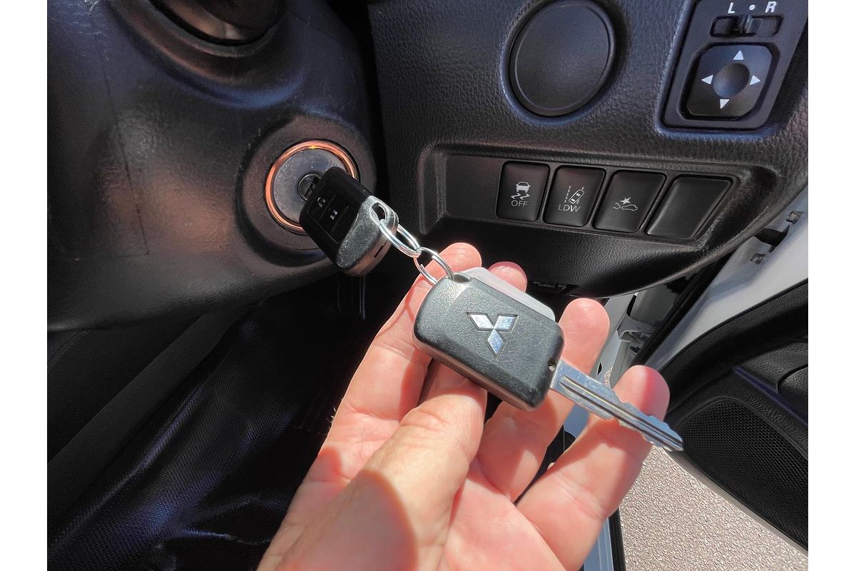 2022 Mitsubishi Triton GLX+ MR 4X4