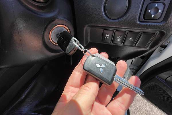 2022 Mitsubishi Triton GLX+ MR 4X4