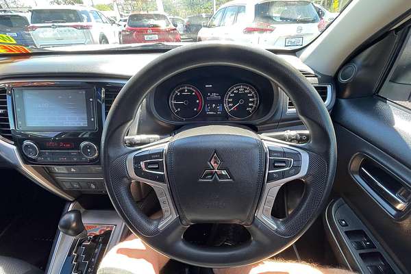 2022 Mitsubishi Triton GLX+ MR 4X4