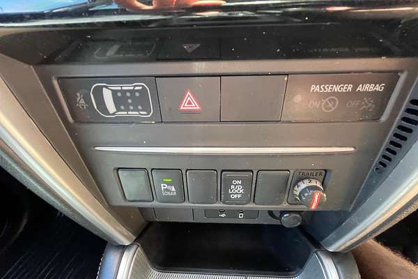 2022 Mitsubishi Triton GLX+ MR 4X4