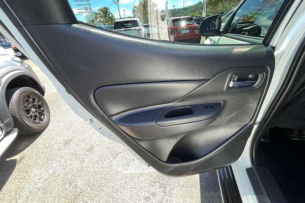 2022 Mitsubishi Triton GLX+ MR 4X4