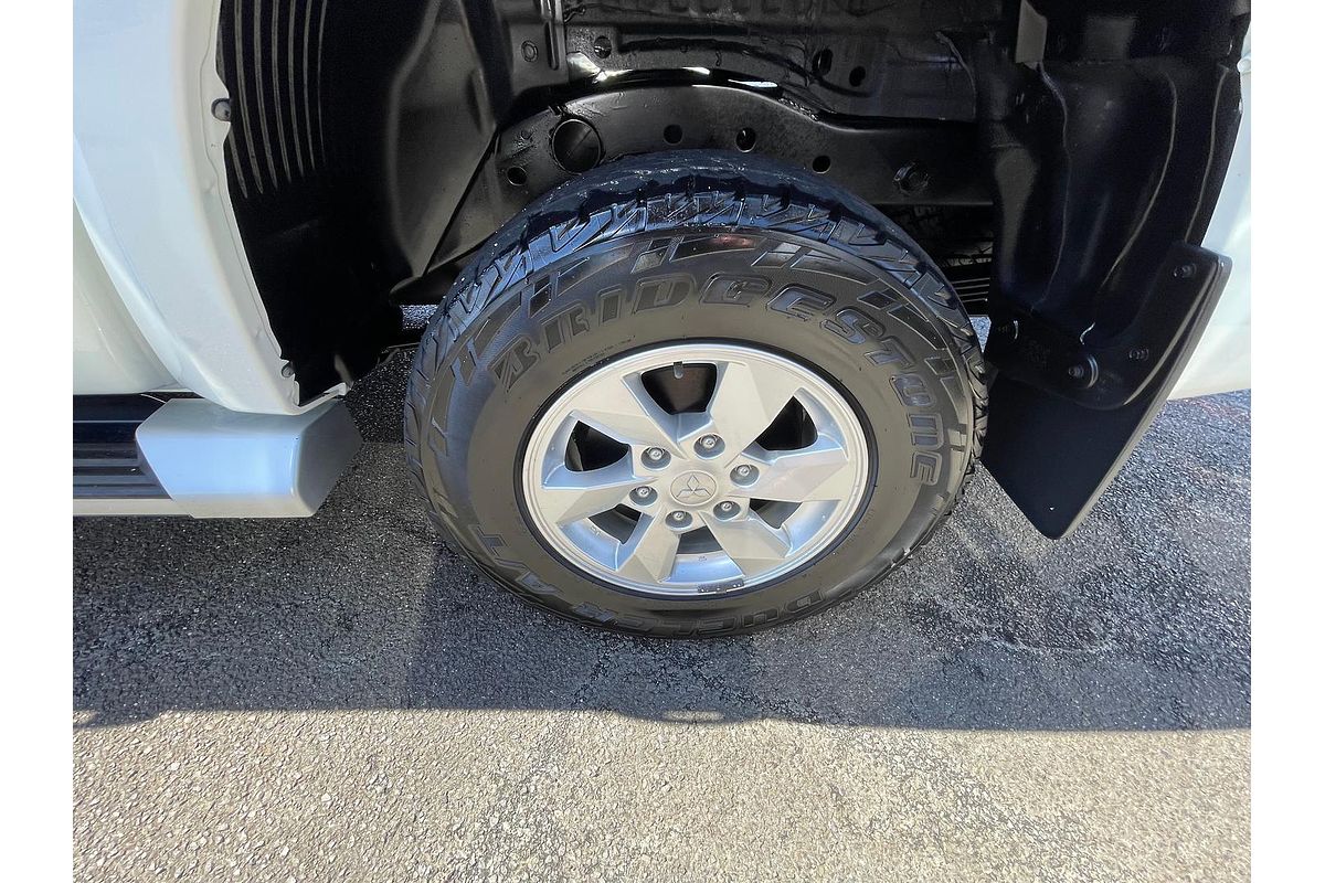 2022 Mitsubishi Triton GLX+ MR 4X4