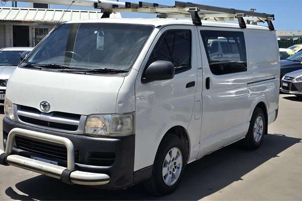 2005 Toyota Hiace LWB KDH200R