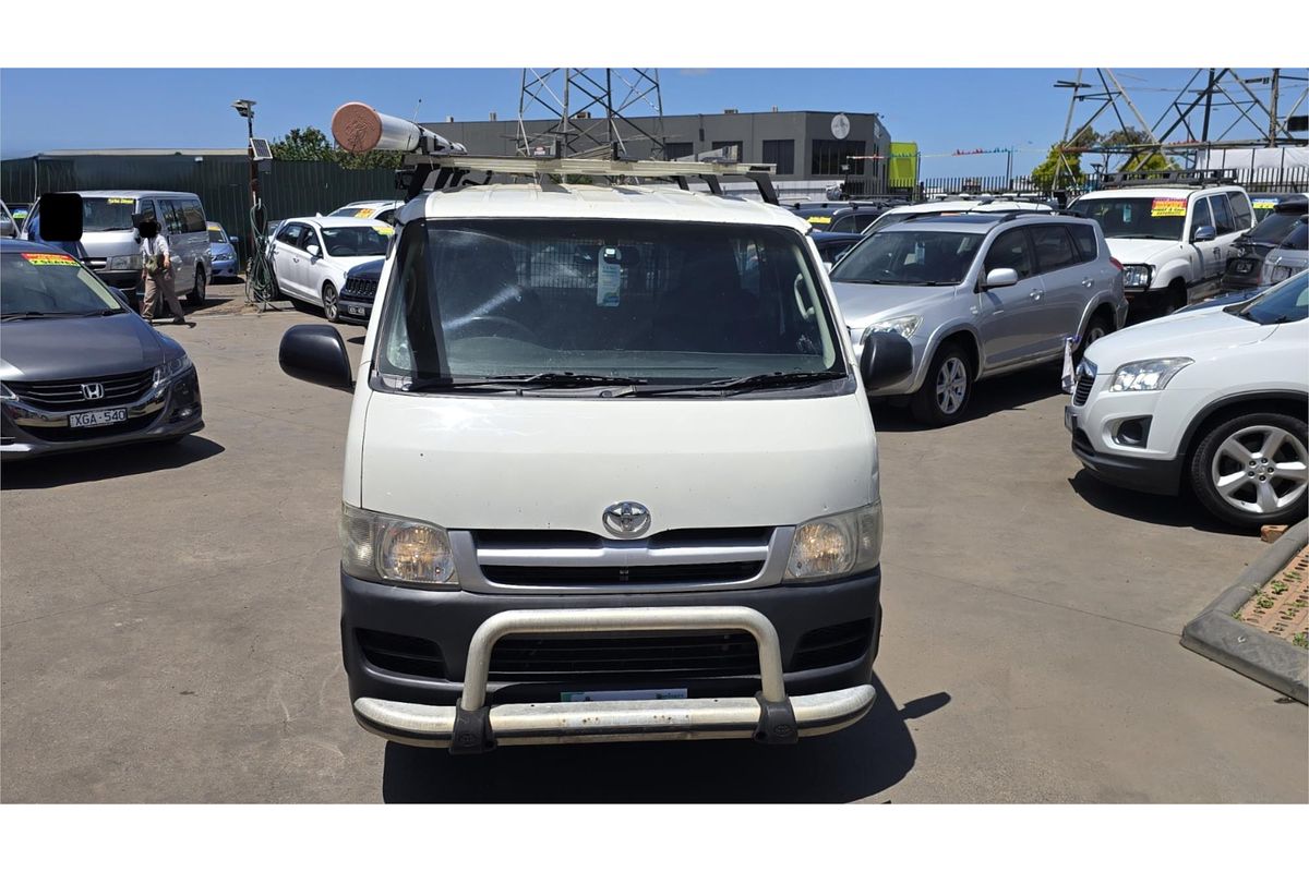 2005 Toyota Hiace LWB KDH200R