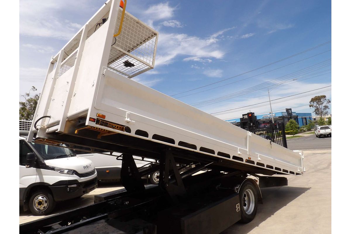 2016 Fuso Canter 918 4x2 ELWB