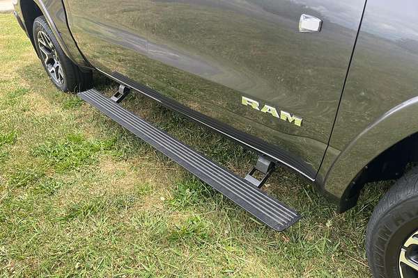 2025 RAM 1500 Laramie Sport Hurricane SO RamBox DT 4X4 SWB