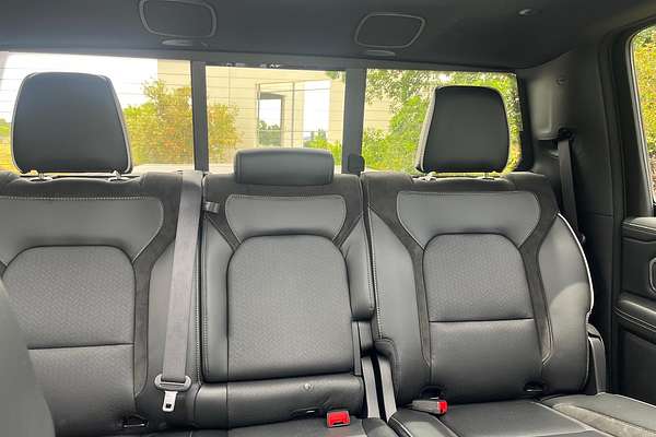 2025 RAM 1500 Laramie Sport Hurricane SO RamBox DT 4X4 SWB