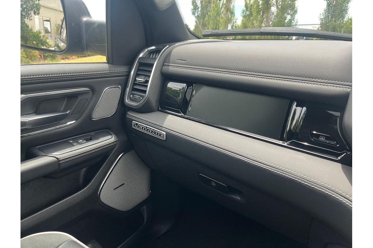 2025 RAM 1500 Laramie Sport Hurricane SO RamBox DT 4X4 SWB