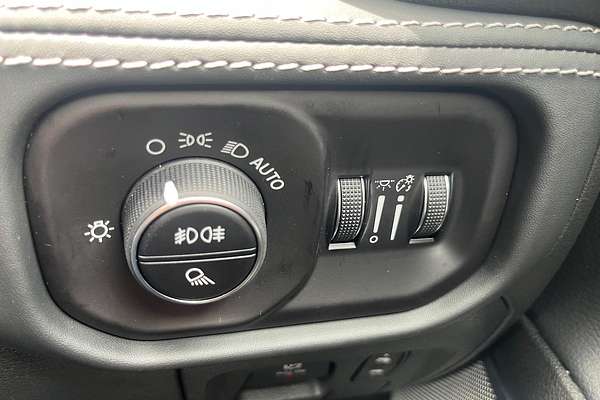 2025 RAM 1500 Laramie Sport Hurricane SO RamBox DT 4X4 SWB