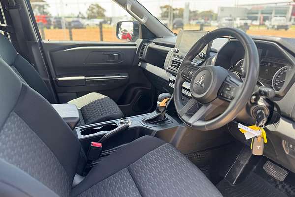 2024 Mitsubishi Triton GLX MV 4X4