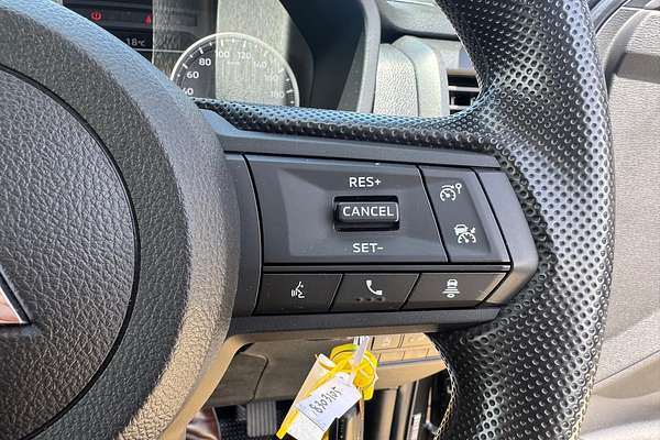 2024 Mitsubishi Triton GLX MV 4X4