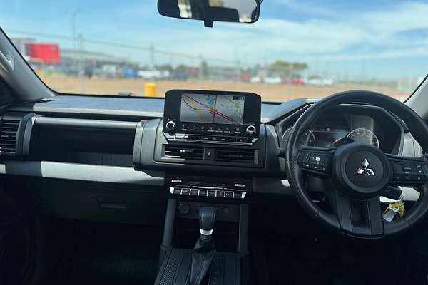 2024 Mitsubishi Triton GLX MV 4X4