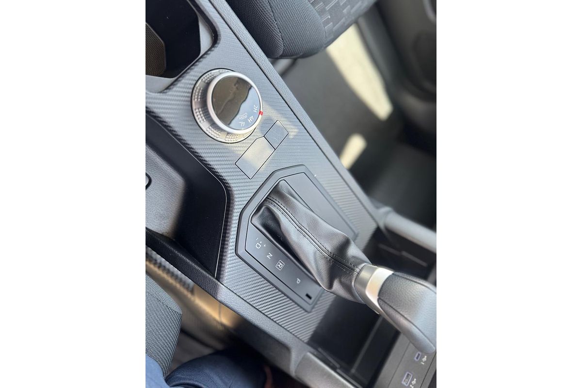 2024 Mitsubishi Triton GLX MV 4X4