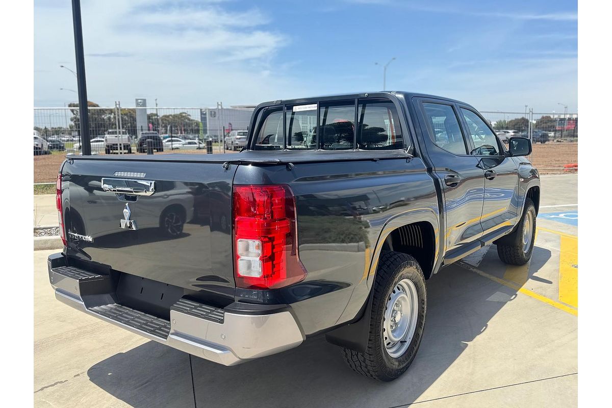 2024 Mitsubishi Triton GLX MV 4X4