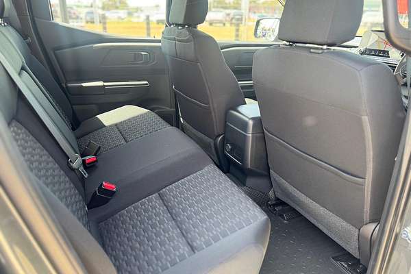 2024 Mitsubishi Triton GLX MV 4X4