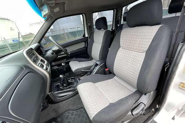 2011 Nissan Navara ST-R D22 4X4