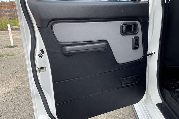 2011 Nissan Navara ST-R D22 4X4