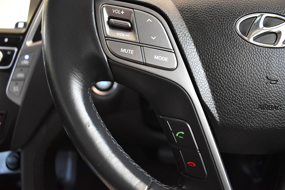 2016 Hyundai Santa Fe Elite DM3 Series II