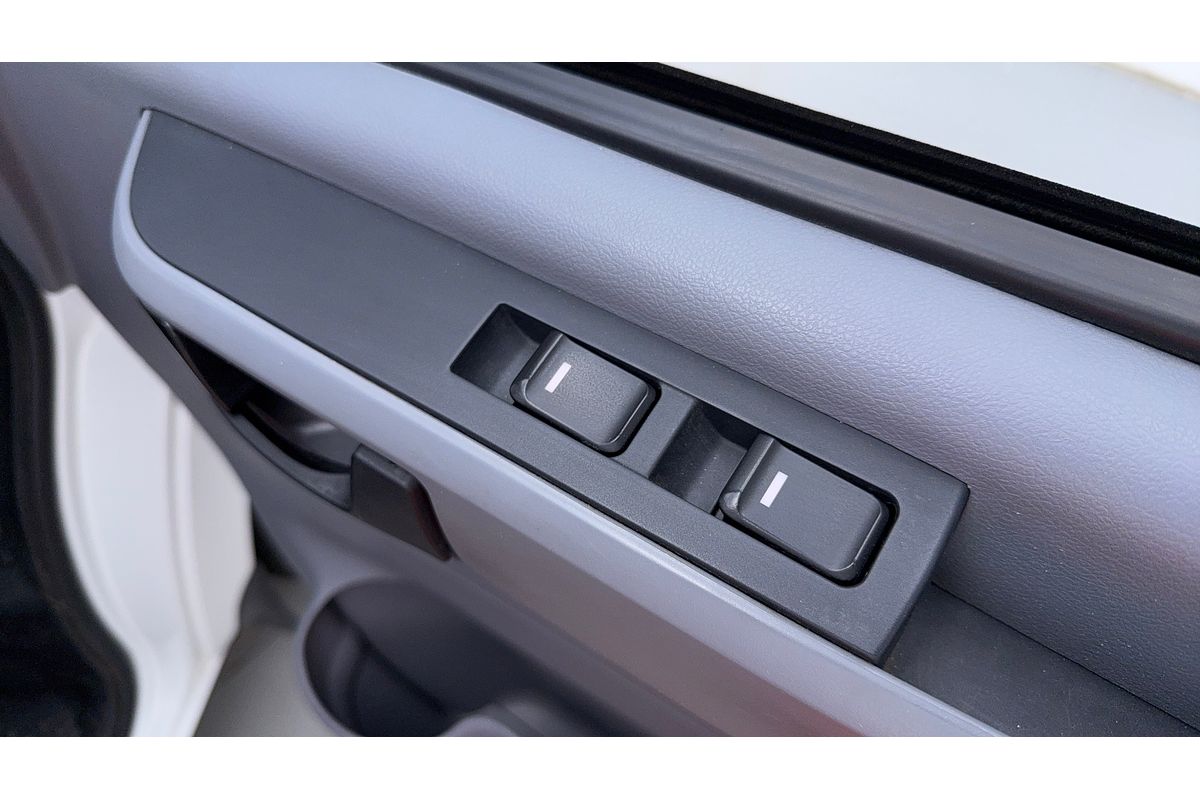 2023 LDV V80 SWB Low Roof