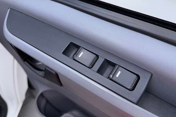 2023 LDV V80 SWB Low Roof